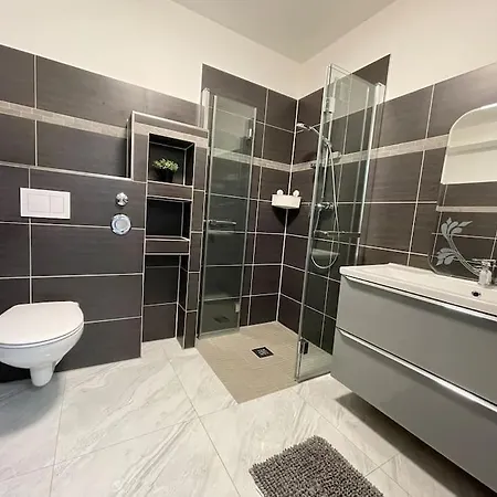 Fully Equipped Apartment 3 Rooms 5 Bed Hamburg Exterior foto